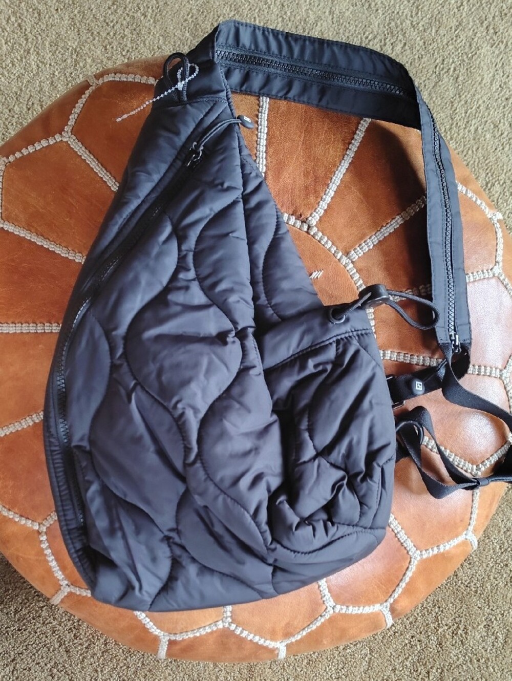 Vera Bradley Featherwieght Sling Bag in Black - Picture 7 of 12